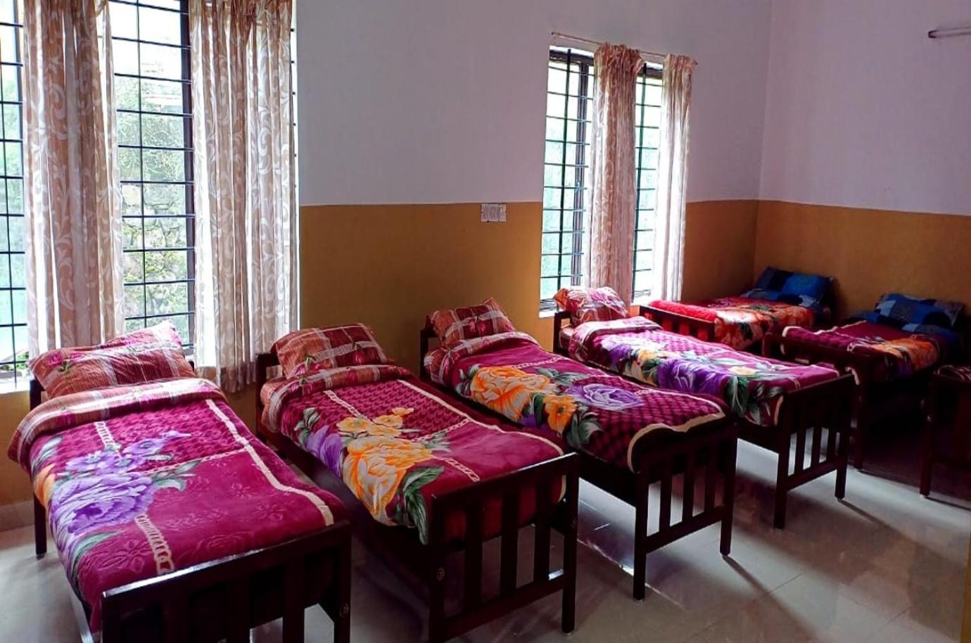 Ac Mist Hotel Munnar Ngoại thất bức ảnh
