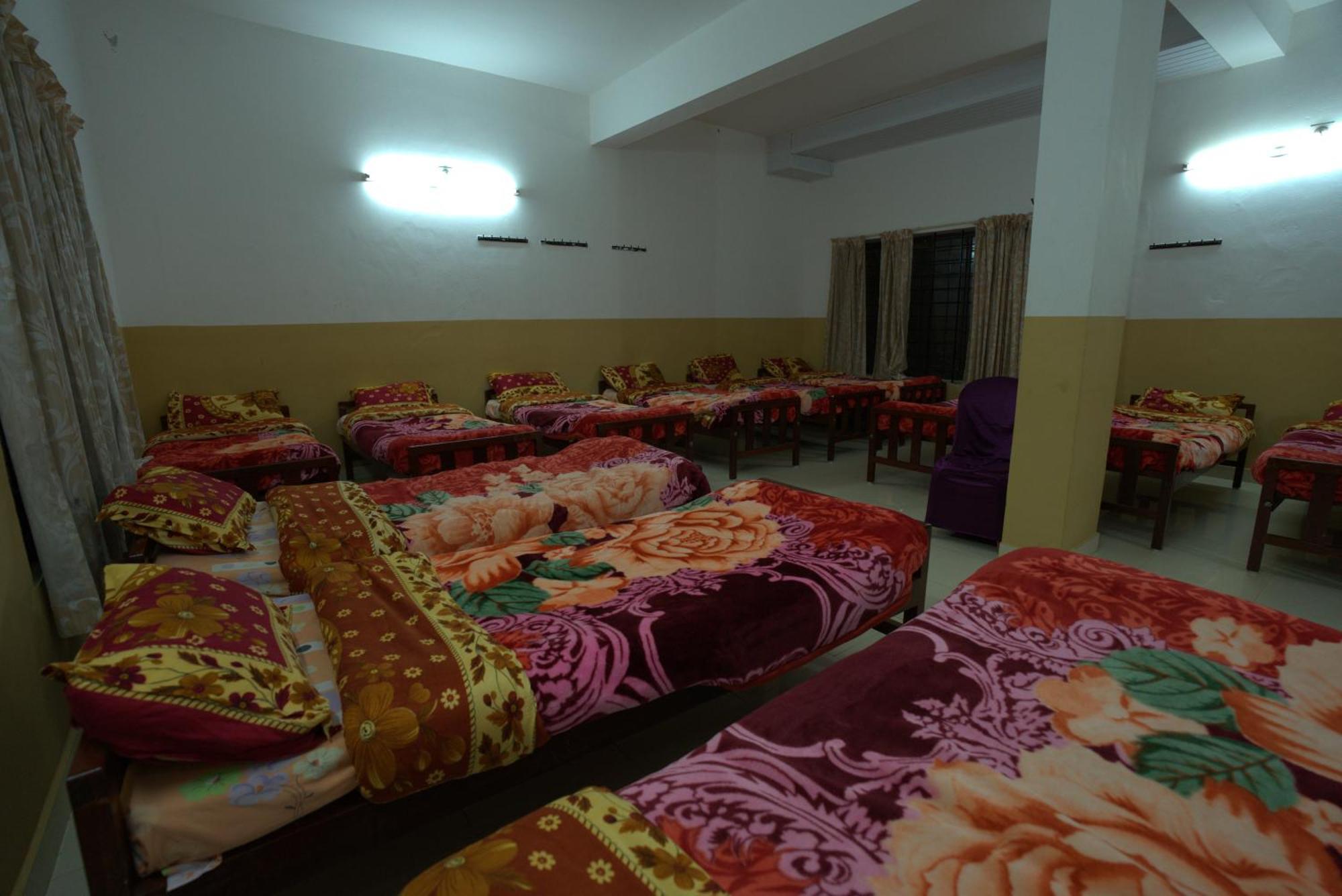 Ac Mist Hotel Munnar Ngoại thất bức ảnh