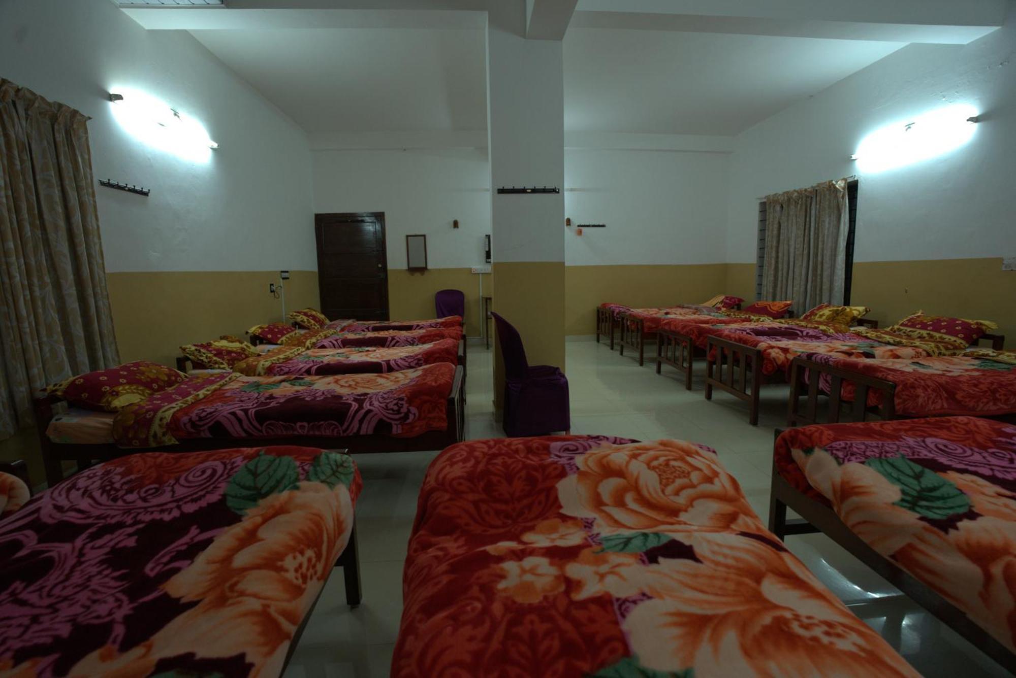 Ac Mist Hotel Munnar Ngoại thất bức ảnh