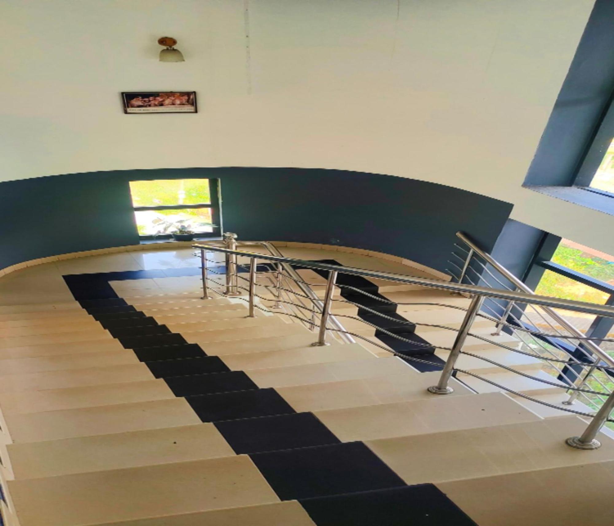 Ac Mist Hotel Munnar Ngoại thất bức ảnh