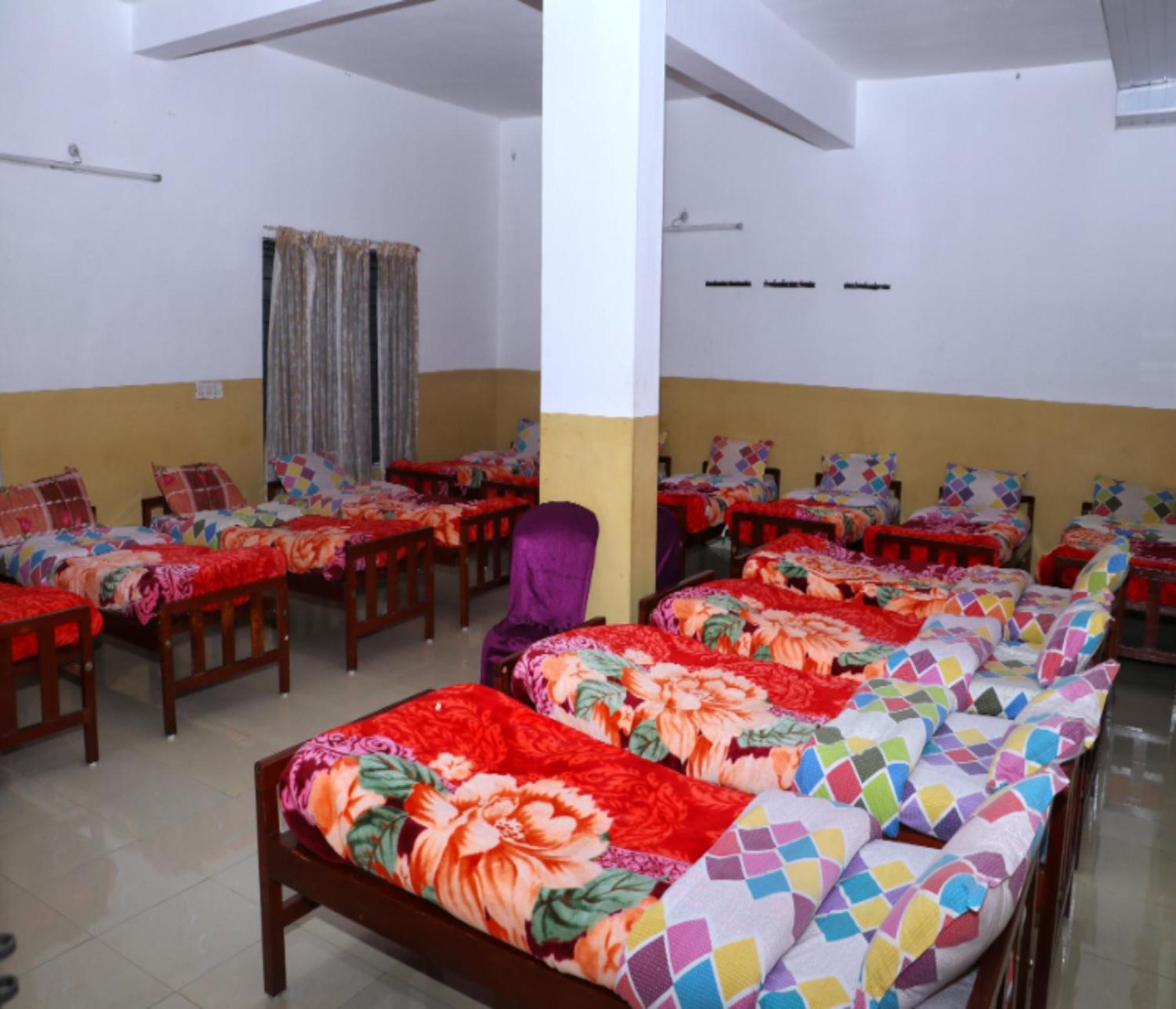 Ac Mist Hotel Munnar Ngoại thất bức ảnh