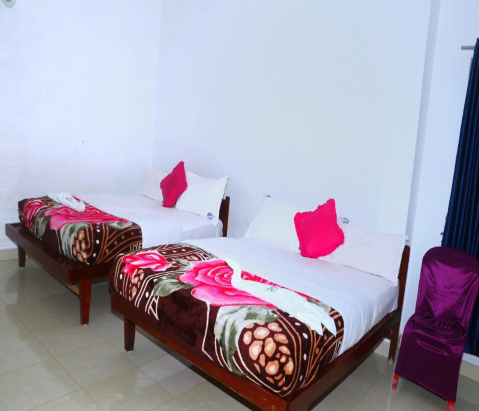 Ac Mist Hotel Munnar Ngoại thất bức ảnh