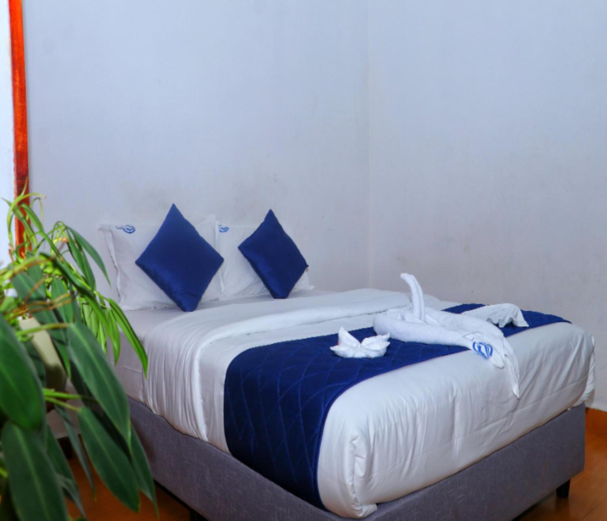 Ac Mist Hotel Munnar Ngoại thất bức ảnh