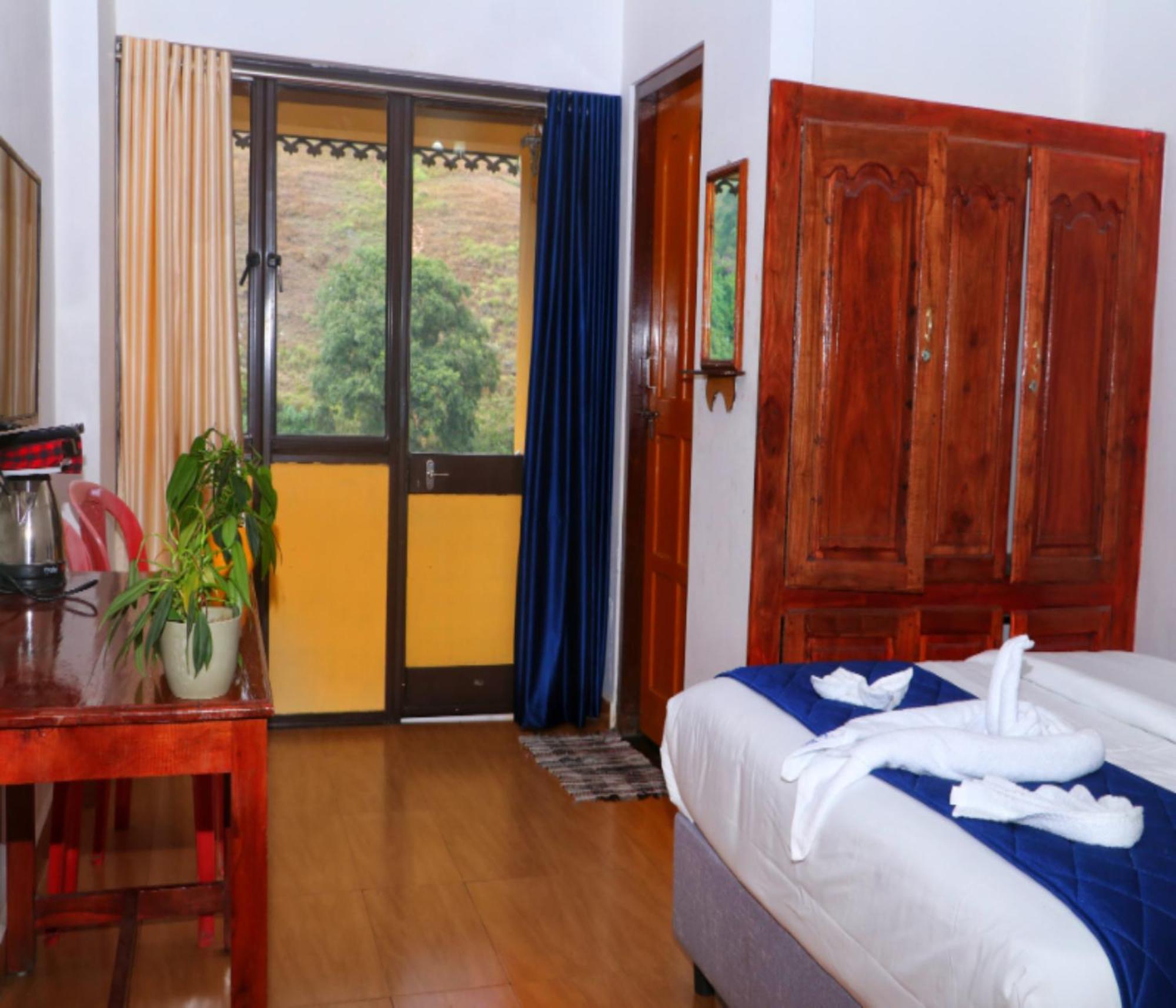 Ac Mist Hotel Munnar Ngoại thất bức ảnh
